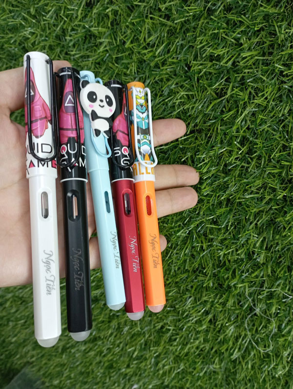 Khắc bút mực cho học sinh tại Hải Phòng