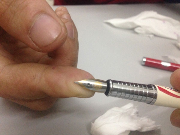 Cách thay ngòi bút máy đơn giản nhất