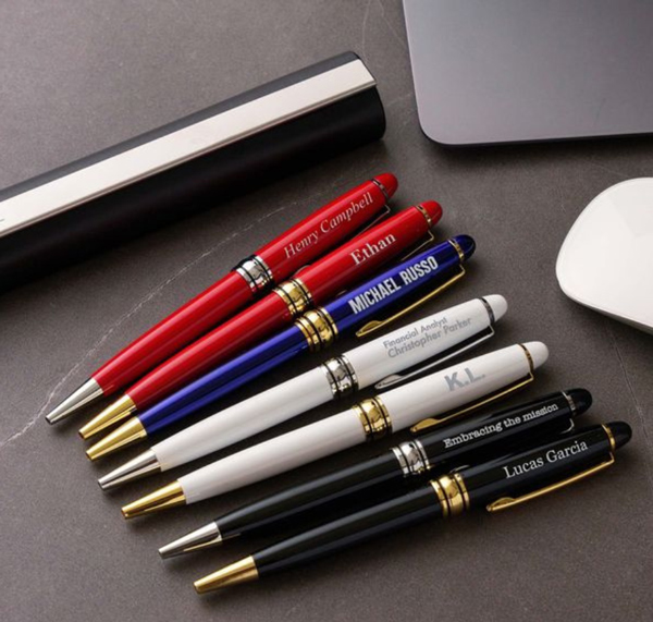 Bút ký khắc tên món quà nhân văn