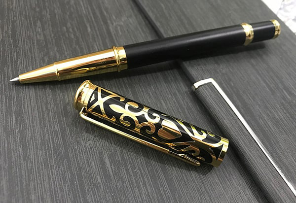 Thời điểm phù hợp tặng bút ký cho sếp