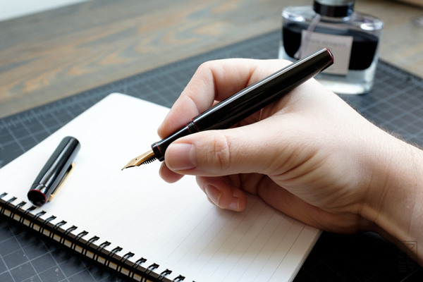 Bảo quản lọ mực bút máy tốt nhất