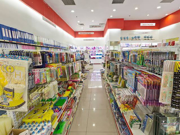 Bí quyết mua đồ dùng tiết kiệm cho phụ huynh và học sinh