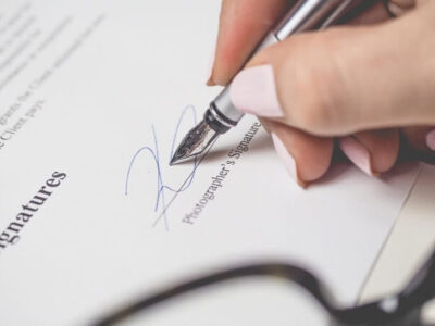 trường hợp sử dụng bút mực xanh