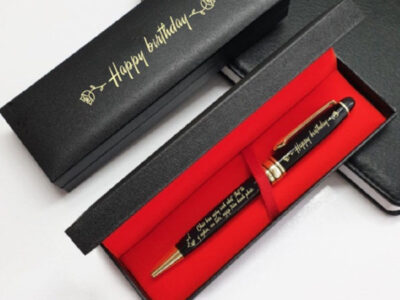 lý do dùng bút khắc tên làm quà tặng cho nhân viên